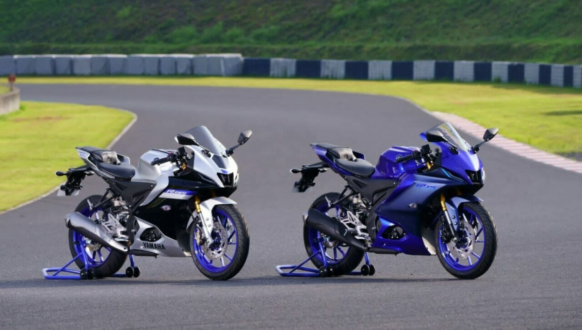 Yamaha R15 V4