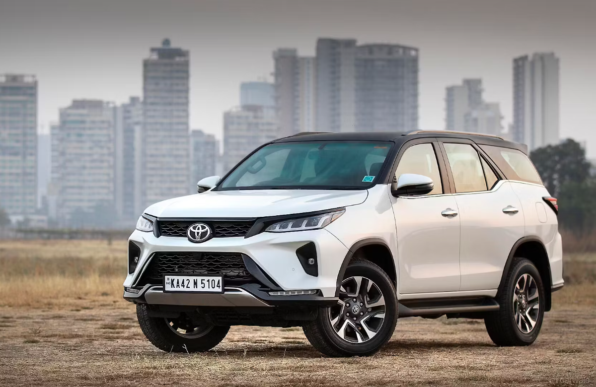 Toyota Fortuner Legender