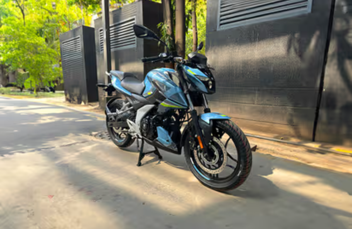 Bajaj Pulsar N160