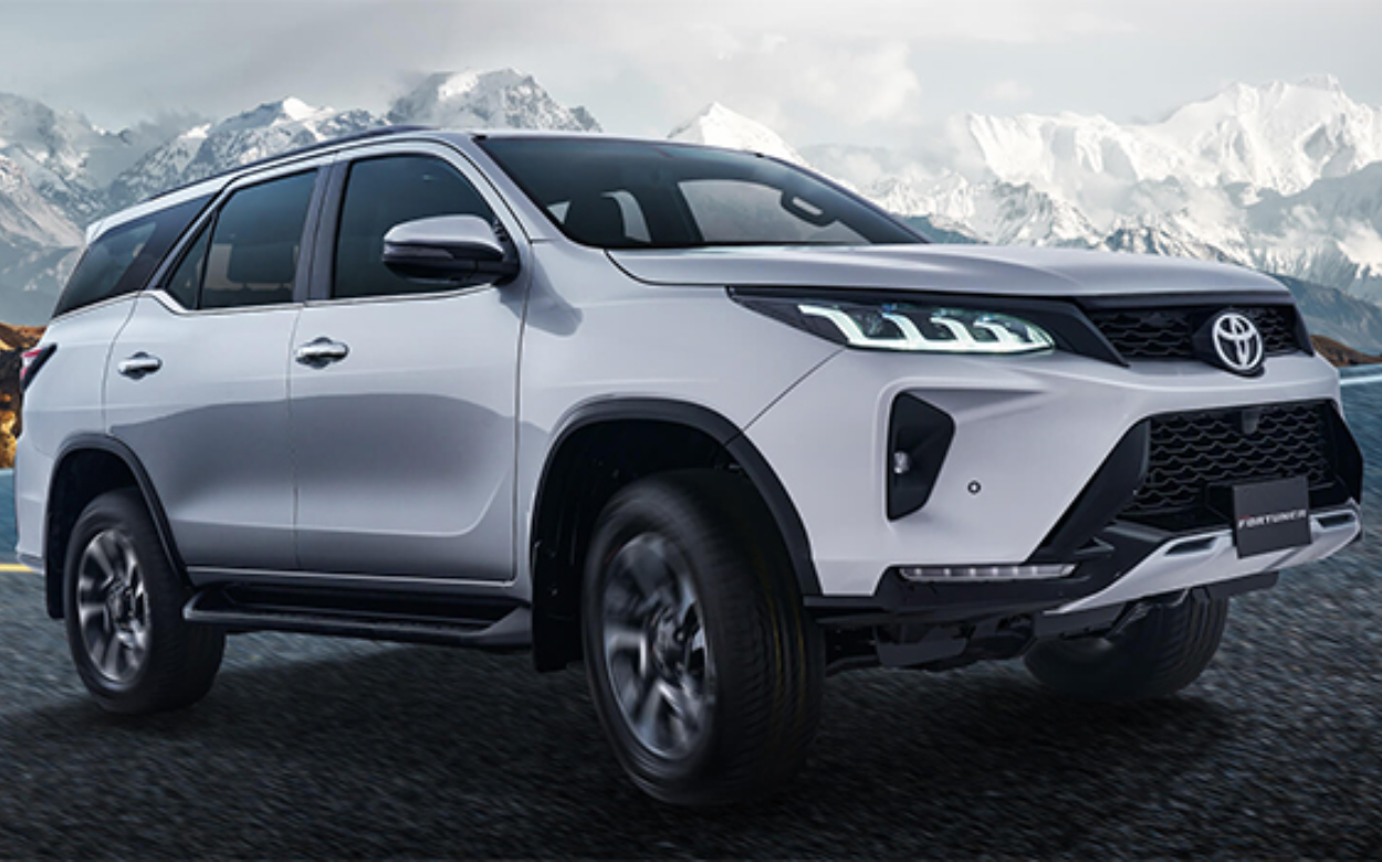 Toyota Fortuner Legender